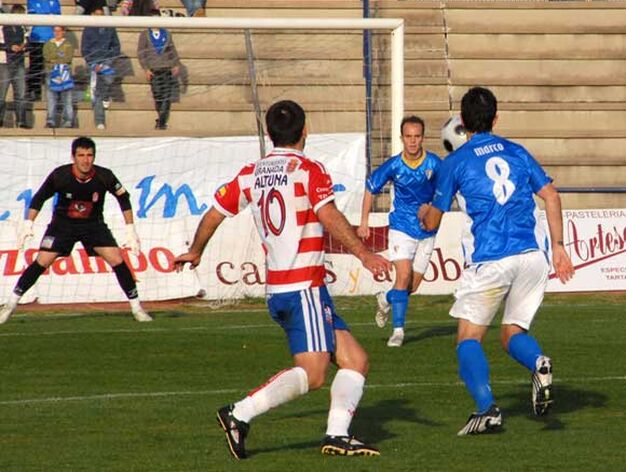 El San Fernando vuelve a caer derrotado (0-1) delante de sus aficionados en el primer partido del a&ntilde;o en Bah&iacute;a Sur.

Foto: Rioja