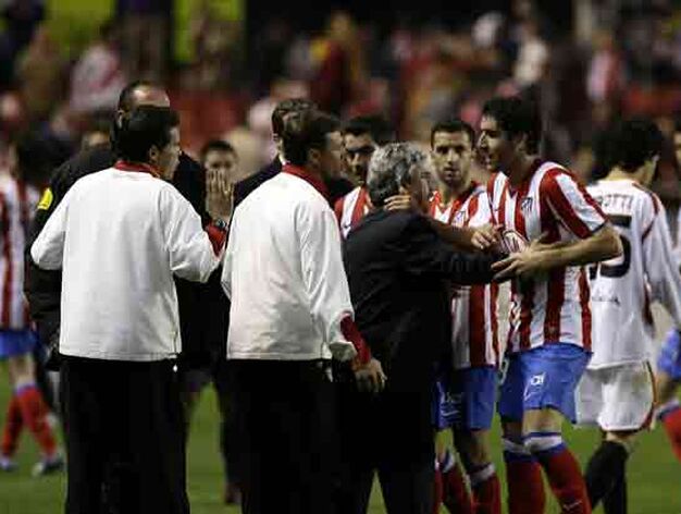 La tensi&oacute;n y la decepci&oacute;n se apoderaron de los jugadores atl&eacute;ticos al final del partido.

Foto: Antonio Pizarro
