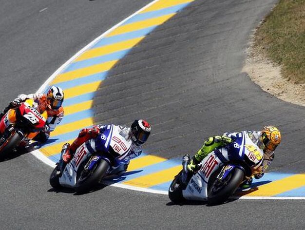 Lorenzo, El&iacute;as y Pol Espargaro firman otro triplete espa&ntilde;ol, esta vez en el Gran Premio de Francia. / Reuters
