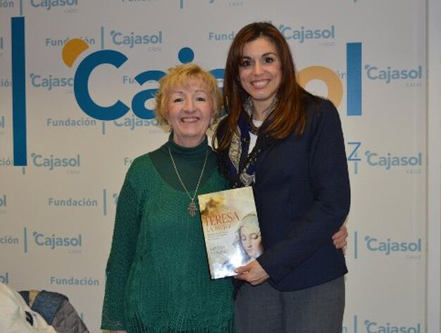 Juana Mar&iacute;a Blanco con la autora del libro.


Foto: Ignacio Casas de Ciria