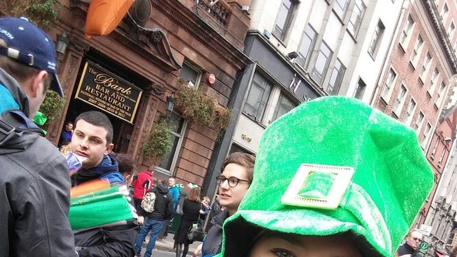 Estefania Caballero celebrando el Día de St. Patrick en Irlanda días atrás.