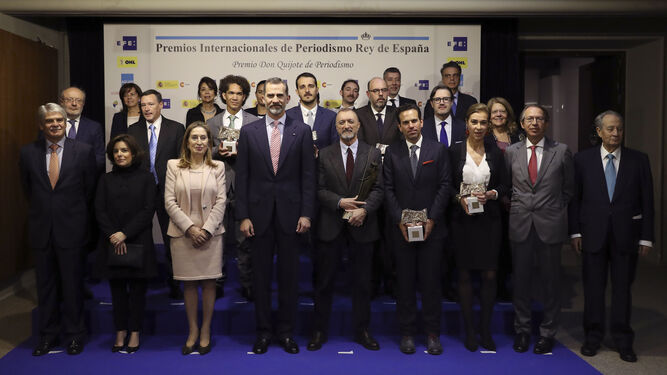 Felipe VI otorga los premios de Periodismo Rey de España