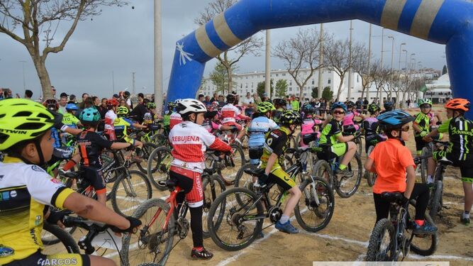 La cita de la Peña Ciclista Trebujena contó con una nutrida participación.