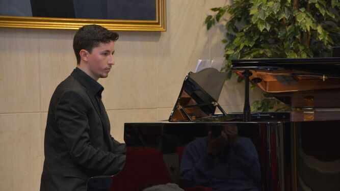 Pablo Hortas, durante un recital de piano.