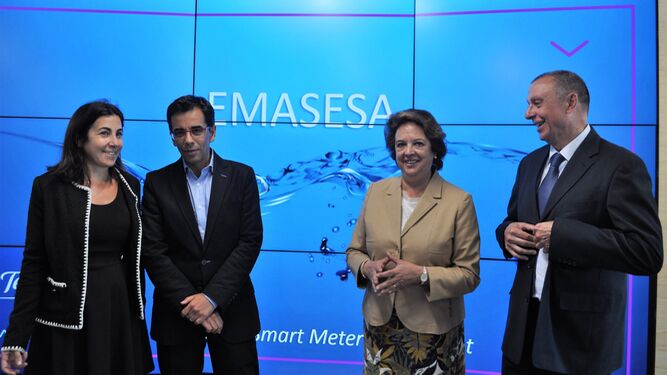 María Jesús Almazor, Manuel Ortigosa, Carmen Castreño y Jaime Palop durante la presentación.