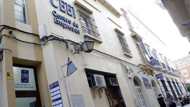 Imagen tomada ayer de la nueva sede del CEEI en Jerez y vivero de empresas, en el número 2 de la calle Bizcocheros.