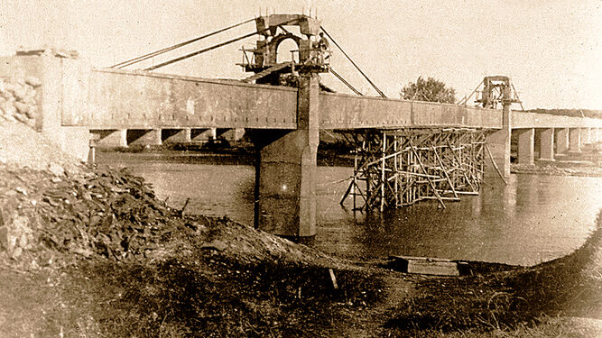 Acueducto de Tempul 1925. Vista general del puente antes del descimbramiento
