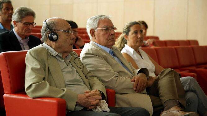 El ex presidente del Palau Félix Millet, el ex director administrativo Jordi Montulll y su hija, la ex directora financiera, Gemma Montull, durante el juicio.