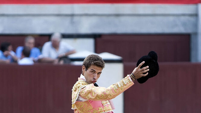 Miguel Ángel León, quien ayer comenzó con éxito su etapa como matador de toros.