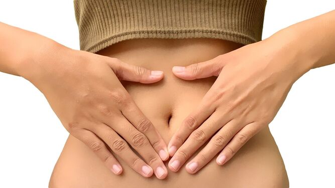 La hinchazón abdominal puede reducirse y prevenirse gracias a los beneficios del consumo de probióticos