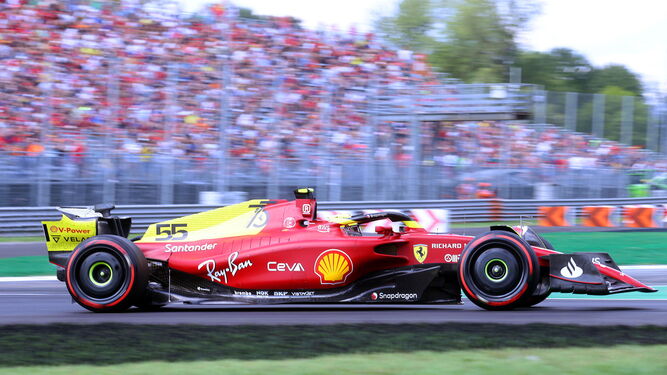 Carlos Sainz ha sido el más rápido en los segundos libres en Monza.