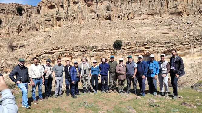 Miembros del comité hispano-marroqui de expertos para la reintroducción del ibis eremita en el Parque Nacional de Ifrane