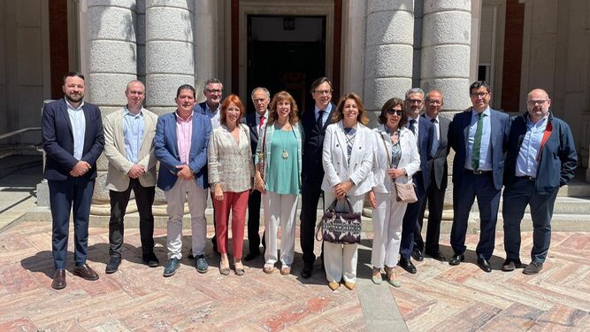 El Comité de Dirección del Grupo Interbus se reúne en Huelva para reafirmar el carácter onubense de Damas