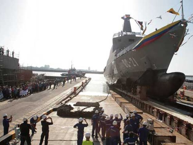 Navantia bota el primer buque para Venezuela