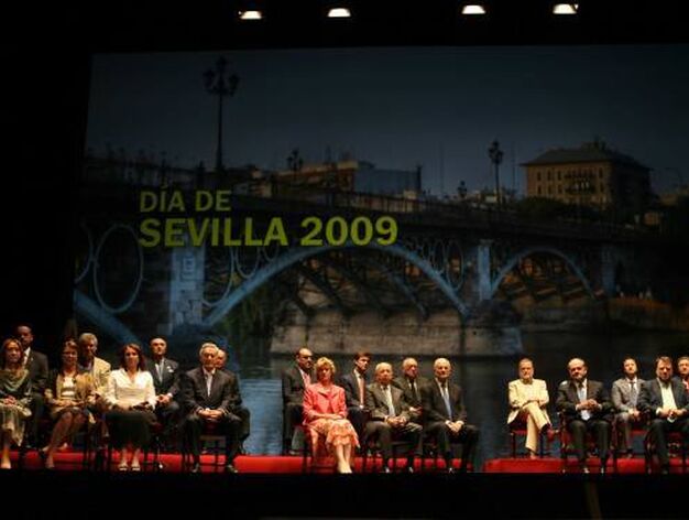 Imagen general del escenario del Lope de Vega, lugar donde se celebr&oacute; el acto.

Foto: Juan Carlos Mu&ntilde;oz