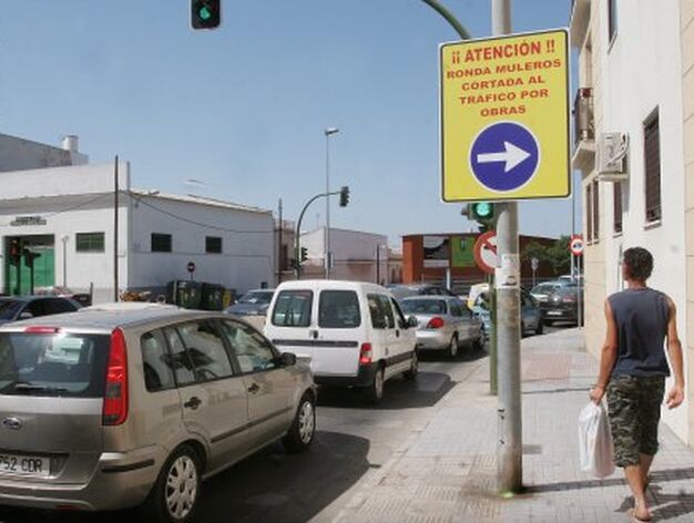 Caos en la zona centro sur de Jerez por las obras de Ronda Muleros