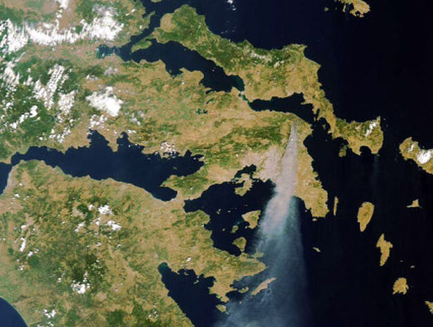 El incendio en Grecia amenaza Atenas