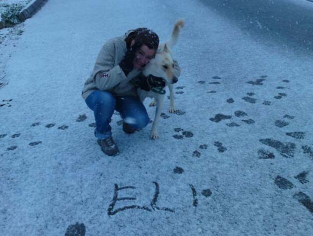 Hasta los animales disfrutaron de la nieve.

Foto: Jos&eacute; Manuel