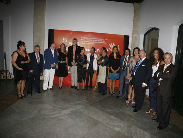Imagen de grupo de los premiados asistentes a la gala del jueves

Foto: Pascual