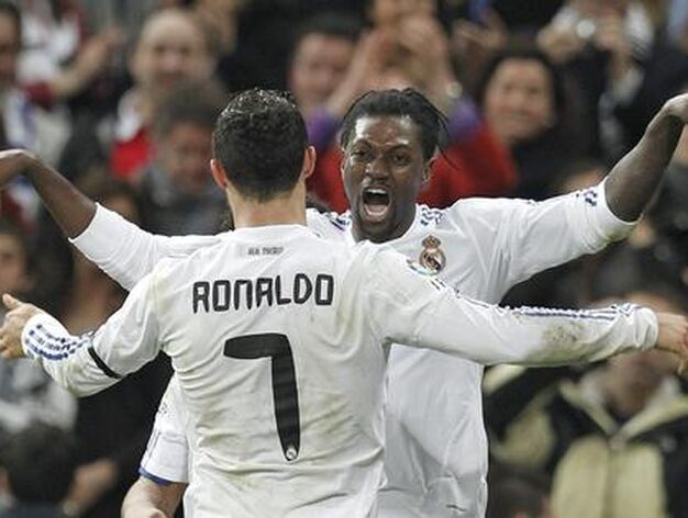 El Real Madrid recupera su mejor versi&oacute;n y vence a la Real Sociedad.El Real Madrid recupera su mejor versi&oacute;n y vence a la Real Sociedad.

Foto: AFP/ Reuters/ EFE