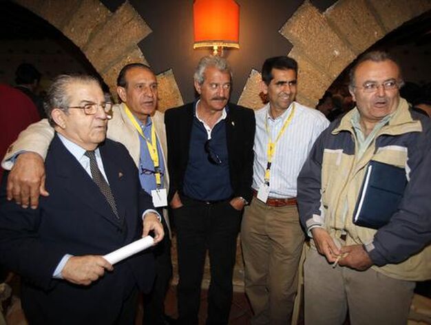 Blanco, Vidal y Escobar, junto al periodista Willy Do&ntilde;a. 

Foto: Jesus Marin