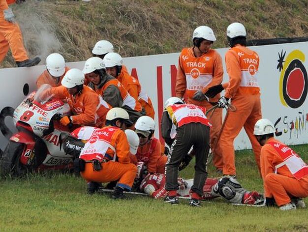 Los accidentes han marcado la carrera de MotooGP.

Foto: AFP