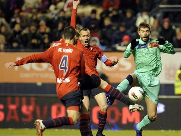 El Barcelona se deja sorprender por el Osasuna en el Reyno de Navarra (3-2). / EFE