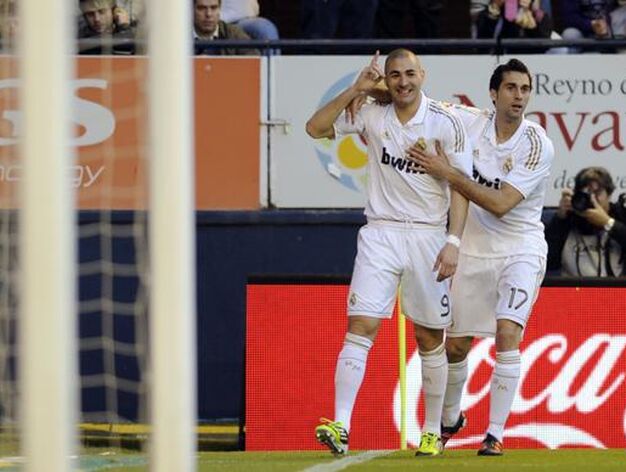 El Real Madrid vence en su visita a Osasuna con m&aacute;s comodidad de la esperada. / AFP