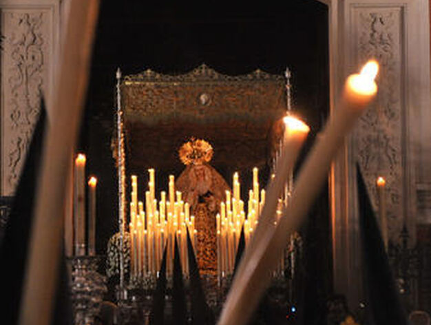 La Virgen del Socorro en las puertasdel templo.

Foto: Juan Carlos Vazquez