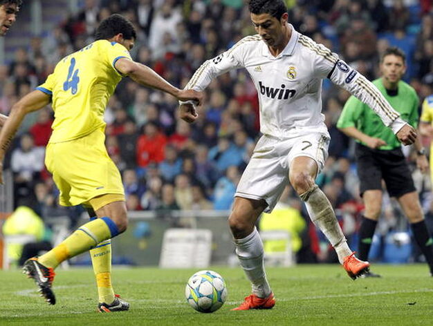 El Real Madrid ratifica su pase a las semifinales de la Liga de Campeones tras vencer al Apoel (5-2). / EFE