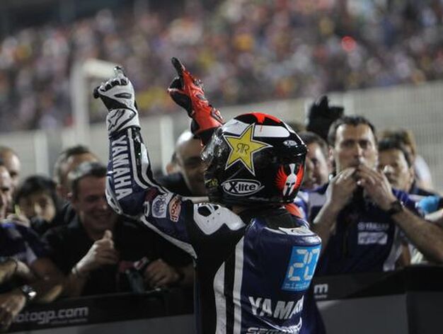 Jorge Lorenzo celebra su victoria en el GP de Qatar.

Foto: Reuters