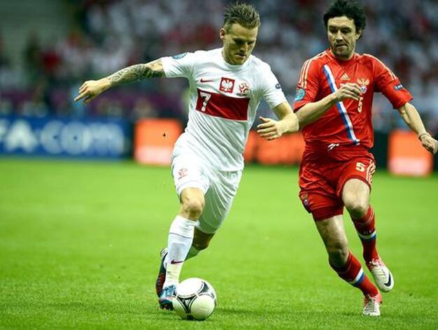 Polonia y Rusia empatan 1-1 en un partido loco en el que cualquiera pudo ganar.

Foto: EFE