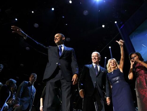 Obama con Biden, celebrando su victoria.

Foto: Reuters