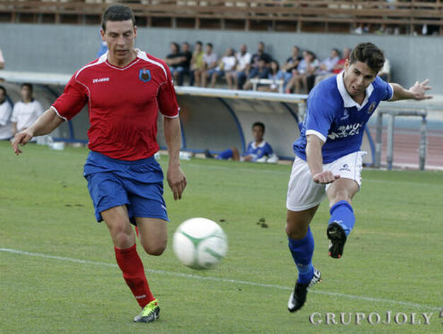 El equipo de Or&uacute;e endosa una 'manita' (1-5) al Balompi&eacute; en el primer partido oficial de su historia

Foto: Miguel Angel Gonzalez