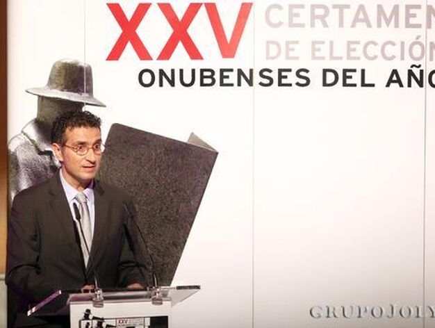 Javier Chaparro, director de Huelva Informaci&oacute;n, durante su discurso. 

Foto: Josue Correa
