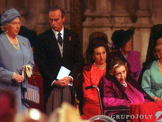 Do&ntilde;a Mar&iacute;a. La madre del Rey, en la boda de la infanta Elena, que se celebr&oacute; en el altar mayor de la Catedral de Sevilla, el 18 de marzo de 1995.

Foto: D.S.