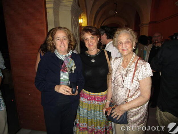 Teresa Ariz&oacute;n, Mar&iacute;a del Carmen Borrego y Pilar Pl&aacute;.

Foto: Ignacio Casas de Ciria
