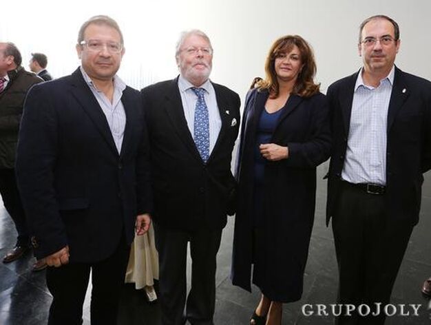 Antonio Mariscal, Antonio Arcas, Dolores Barroso y Jes&uacute;s Rodr&iacute;guez. 

Foto: Lobo / Pascual
