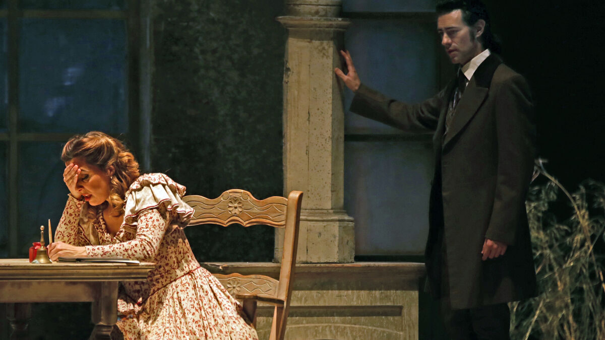 'La Traviata' regresa triunfal a su casa jerezana