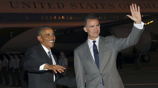Barak Obama y Felipe VI, en Torrejón de Ardoz.