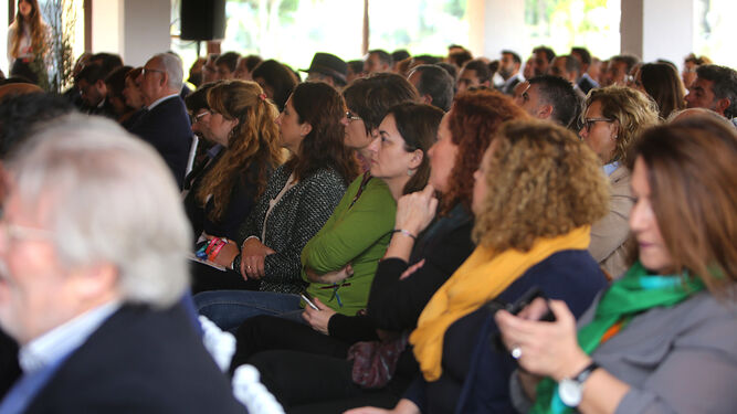El encuentro convocó a más de 150 personas interesadas por las jornadas que se desarrollan en el Real Club de Golf Iberostar Novo Sancti Petri.