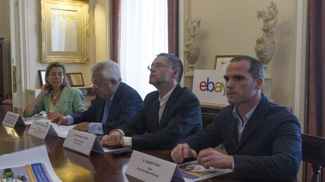 María Naranjo (ICEX), Francisco Herrero (Cámara de Sevilla), José Ángel López (eBay) y Albert Prat (Prat International Brands).
