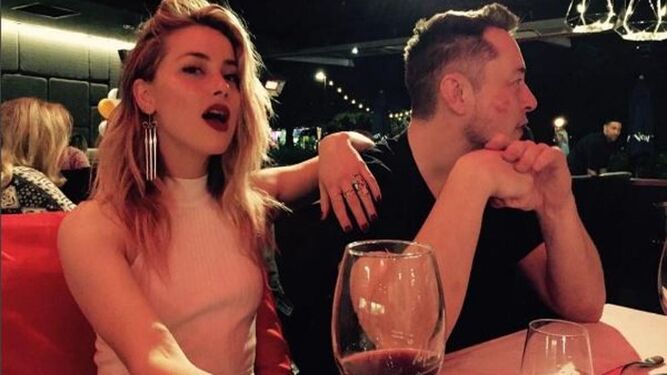 Amber Heard presume de su nuevo novio, Elon Musk
