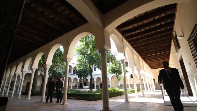 Una vista del claustro del Convento de Santa Clara.
