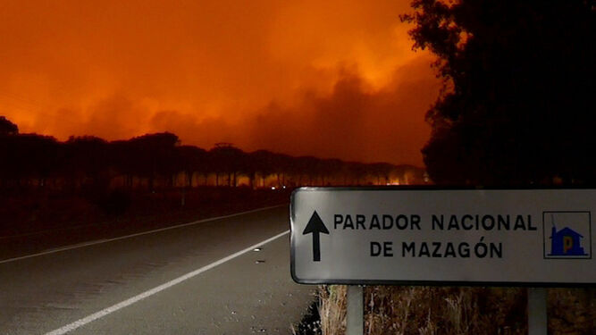 Fuego en el entorno de Doñana