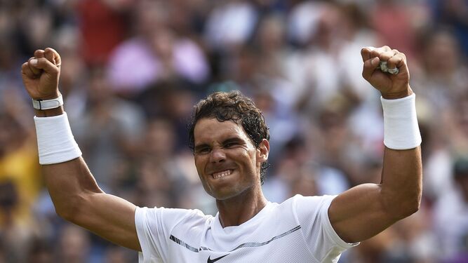 Rafael Nadal celebra su victoria sobre Karen Khachanov.