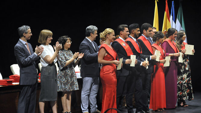 El Villamarta acoge la graduación de los alumnos de Derecho y Criminología