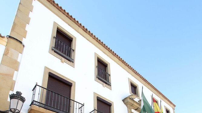 Fachada del Ayuntamiento de Los Barrios.