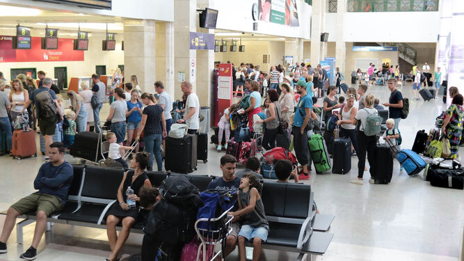 Vestíbulo principal del aeropuerto de Jerez en una imagen de este verano