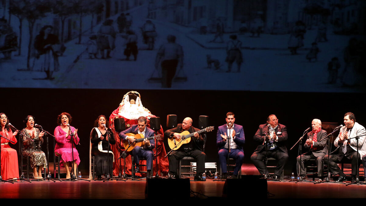 Un momento del espectáculo 'La Bulería en Navidad', organizada por la Federación Local de Peñas Flamencas en el Villamarta.